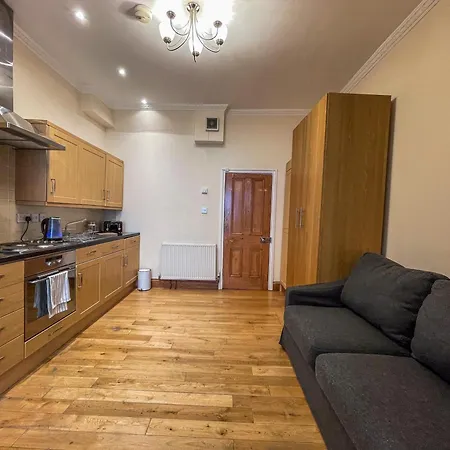 Lovely&Bright Studio Flat Close To Central London